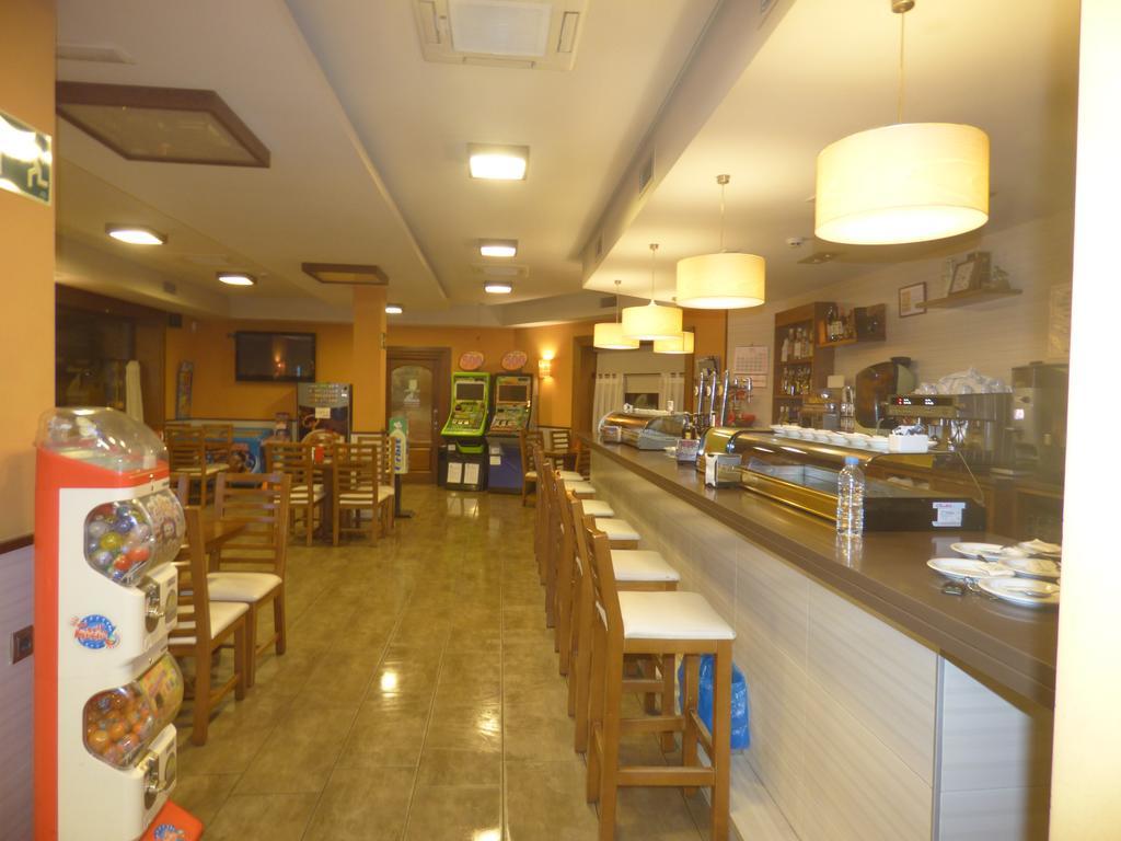 Hostal La Perdiz Sonseca Bagian luar foto