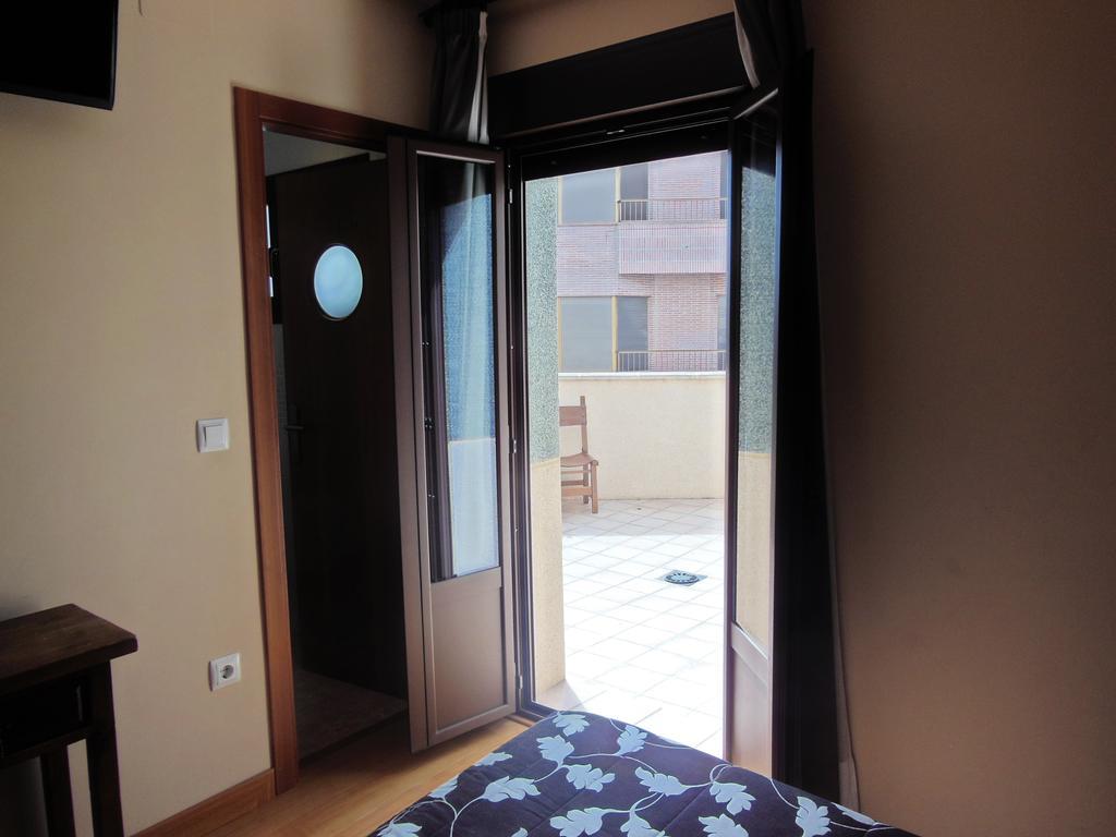 Hostal La Perdiz Sonseca Bagian luar foto